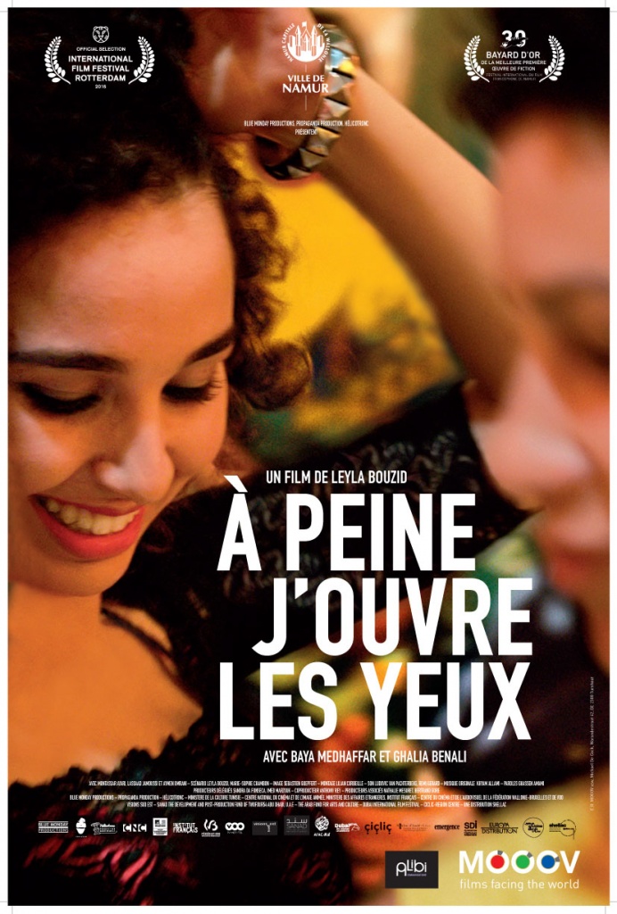 a_peine_j_ouvre_les_yeux